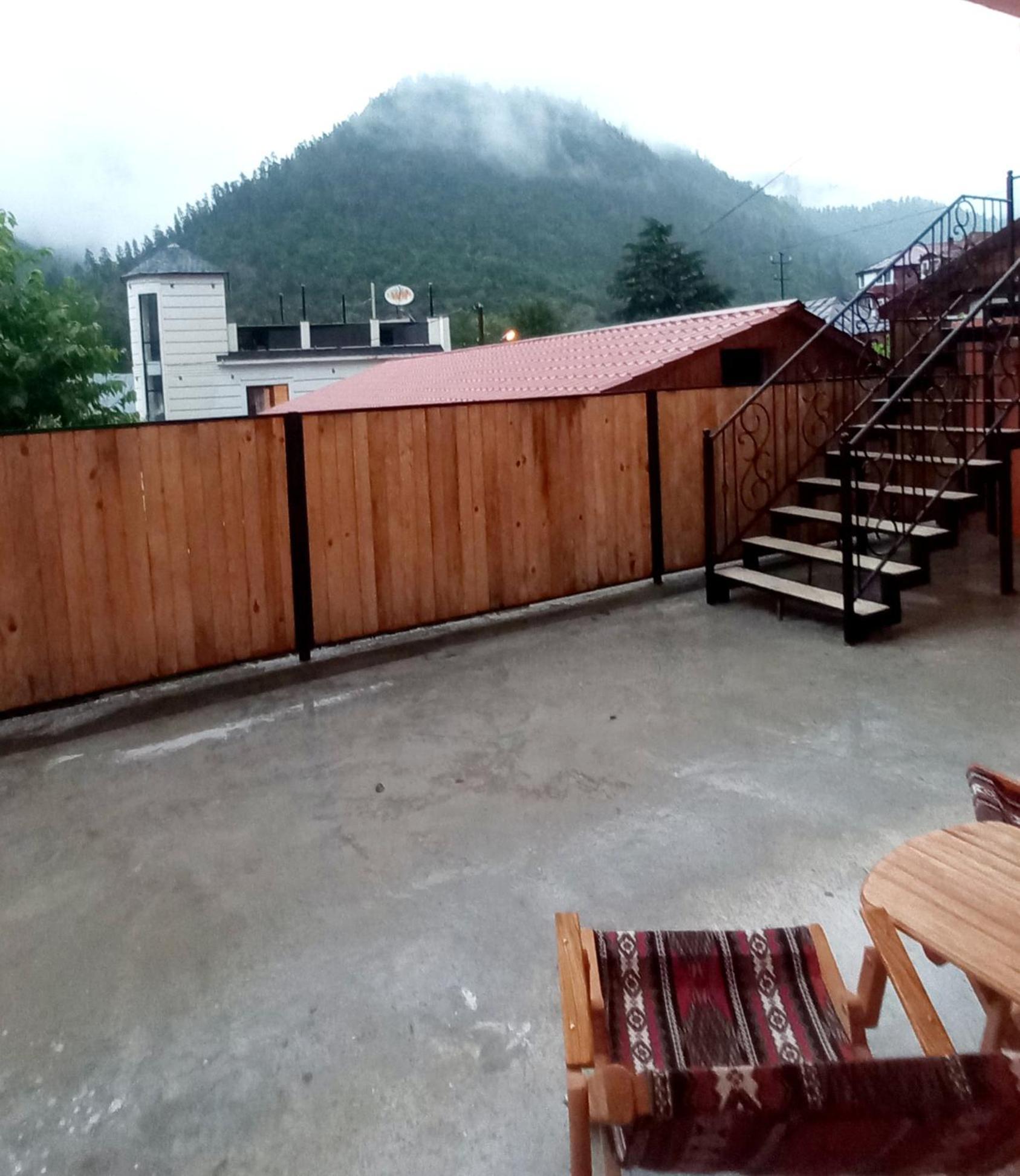 Guest House Borjomula بورجومي الغرفة الصورة