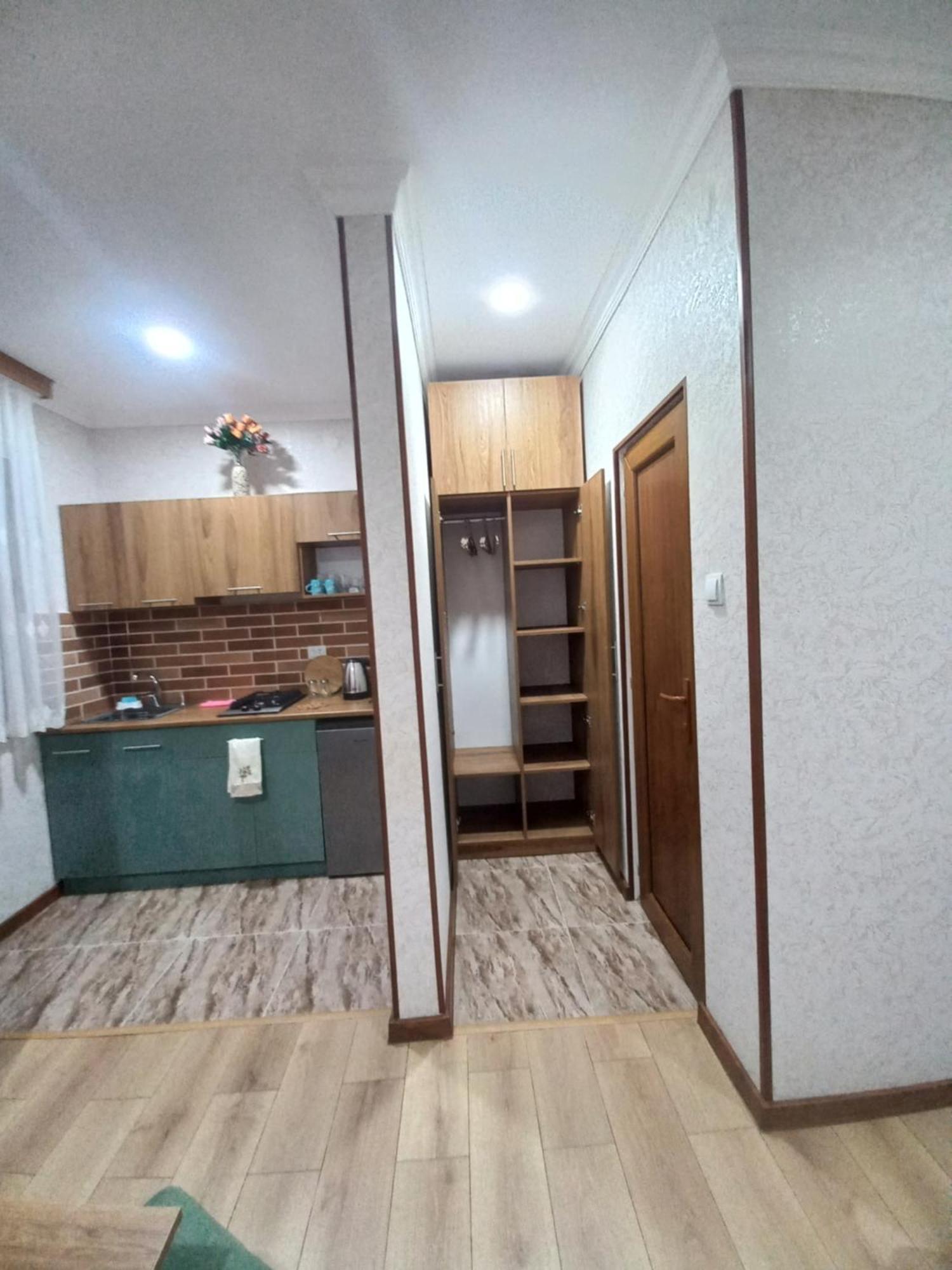 Guest House Borjomula بورجومي الغرفة الصورة